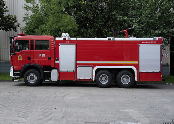 Пожарная машина Sinotruk HOWO 12000L промышленная с насосом &amp; монитором