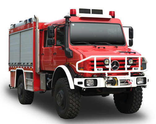 пожарная машина леса 4x4 Unimog особенная с двойными кабиной и цистерной с водой